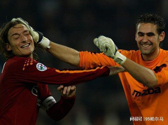 卡佩罗信任的门将，年少成名却在罗马神经属性，26岁走下坡路